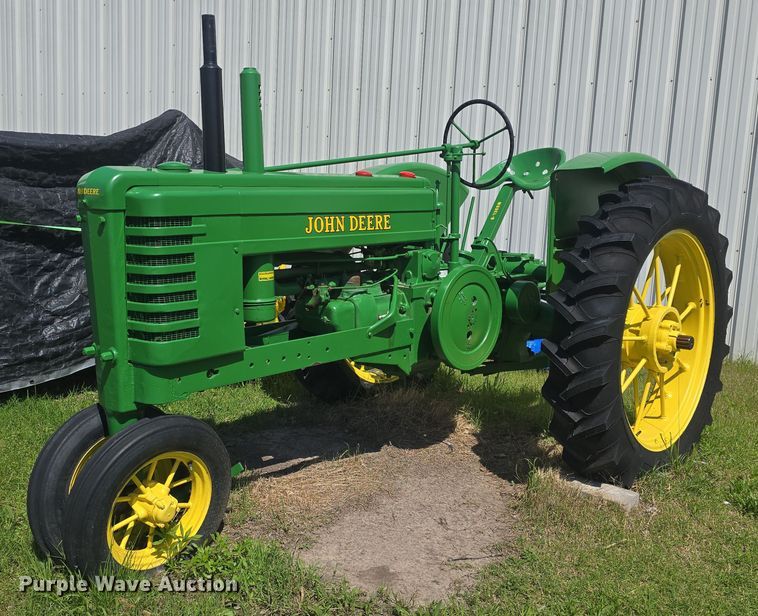 image for item EK2355 John Deere  B tractor