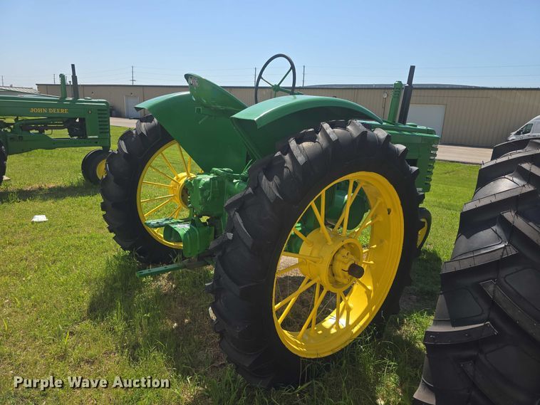 image for item EK2355 John Deere  B tractor