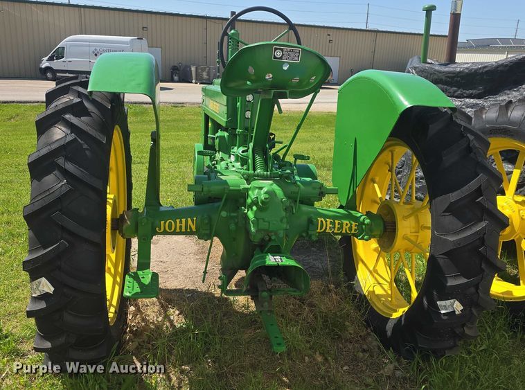 image for item EK2355 John Deere  B tractor