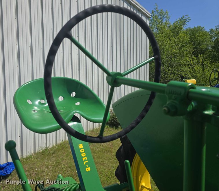 image for item EK2355 John Deere  B tractor