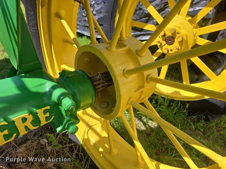 image for item EK2355 John Deere  B tractor