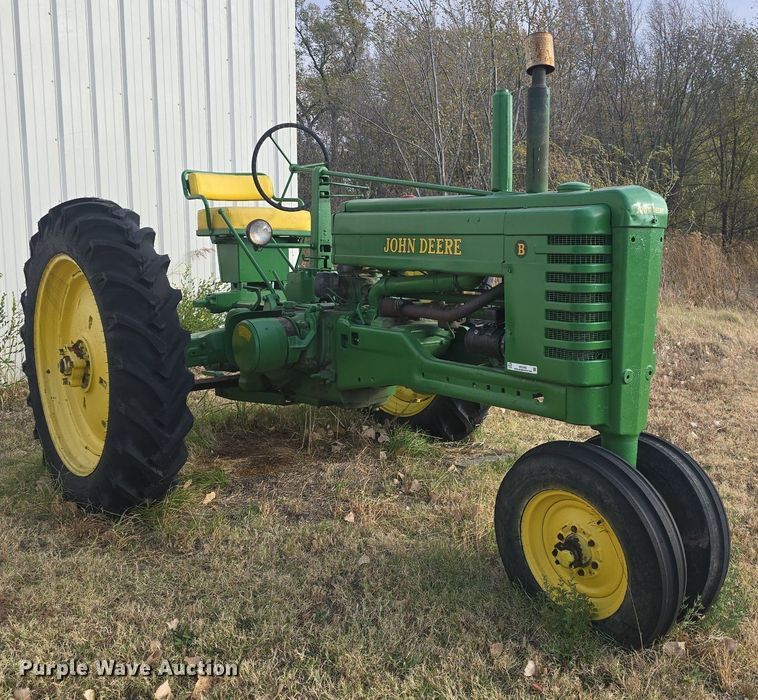 image for item EK2356 1951 John Deere  B tractor