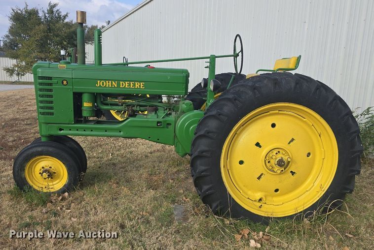 image for item EK2356 1951 John Deere  B tractor
