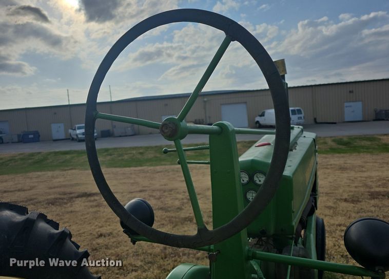 image for item EK2356 1951 John Deere  B tractor