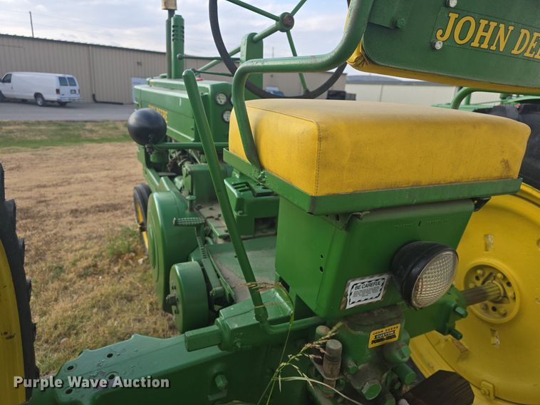 image for item EK2356 1951 John Deere  B tractor