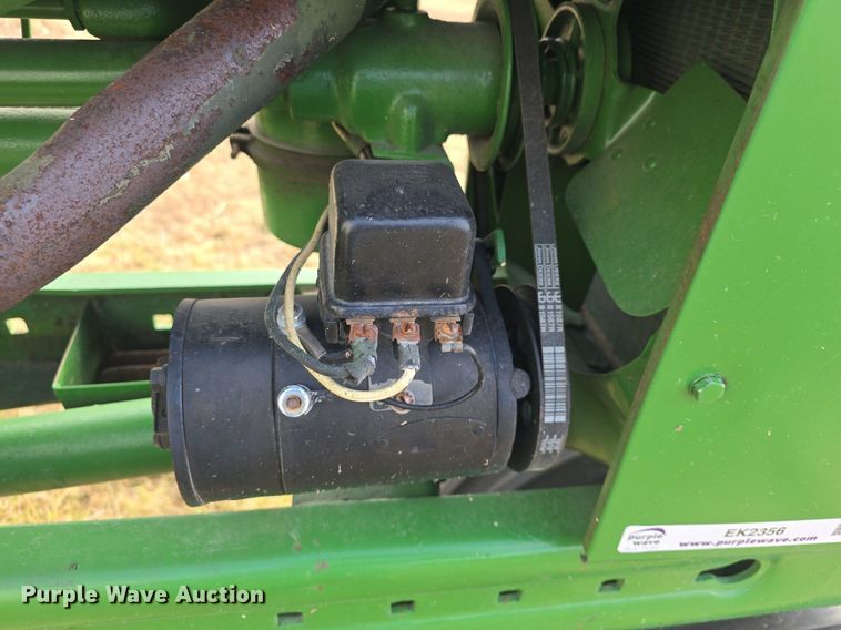 image for item EK2356 1951 John Deere  B tractor