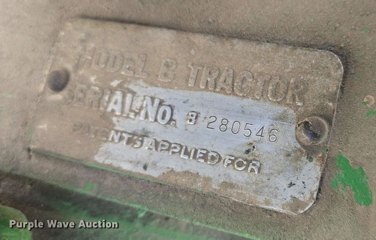 image for item EK2356 1951 John Deere  B tractor