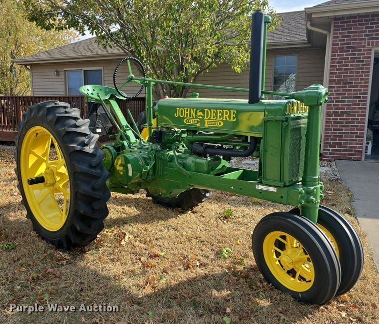 image for item EK2358 1937 John Deere  B tractor