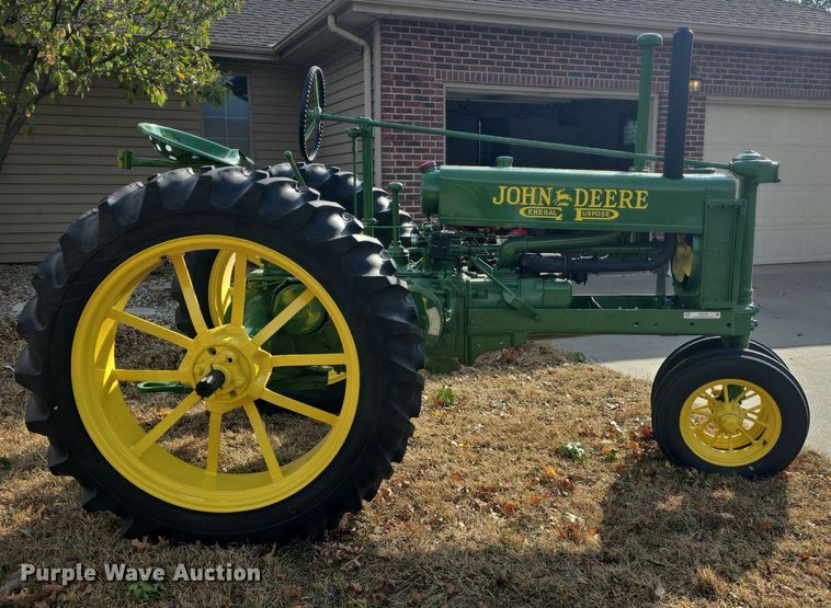 image for item EK2358 1937 John Deere  B tractor
