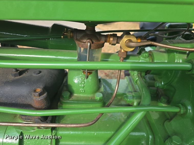 image for item EK2358 1937 John Deere  B tractor