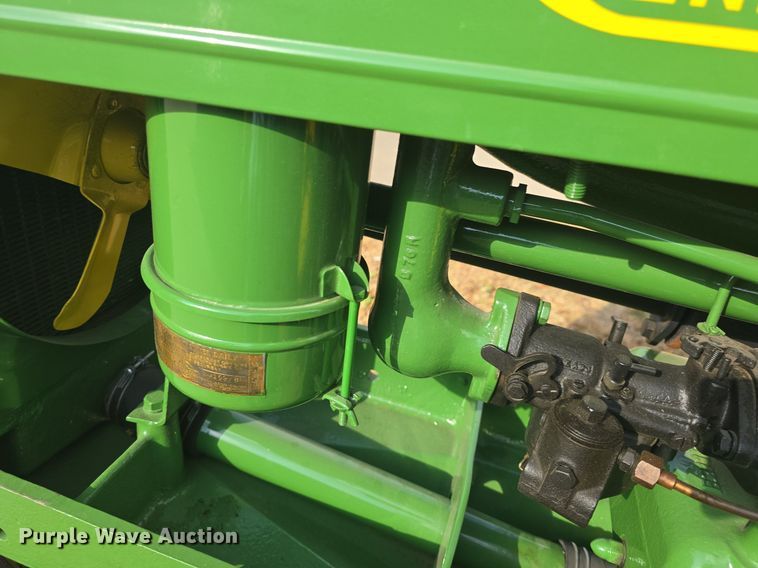 image for item EK2358 1937 John Deere  B tractor