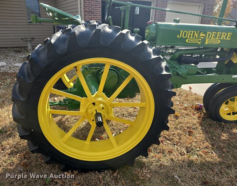 image for item EK2358 1937 John Deere  B tractor