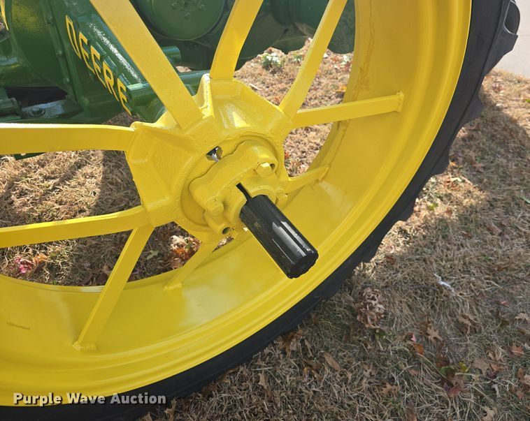 image for item EK2358 1937 John Deere  B tractor