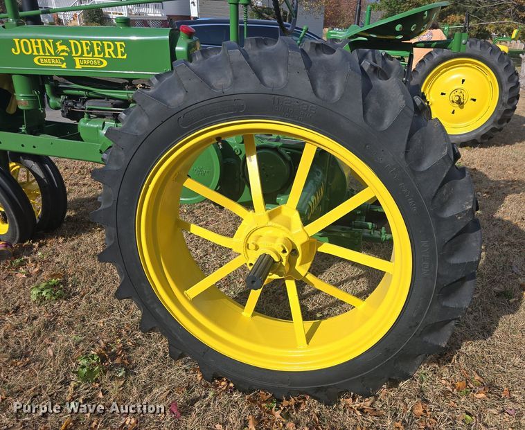 image for item EK2358 1937 John Deere  B tractor