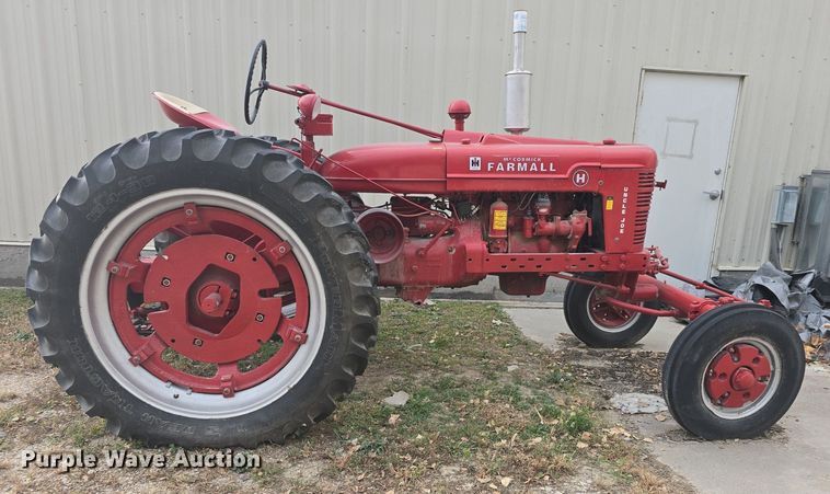 image for item EK2359 1941 Farmall H tractor