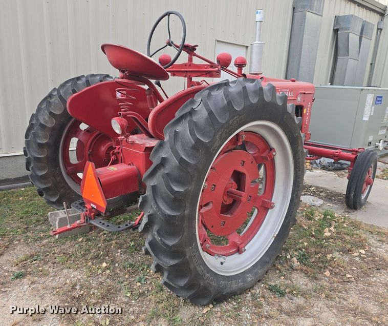 image for item EK2359 1941 Farmall H tractor