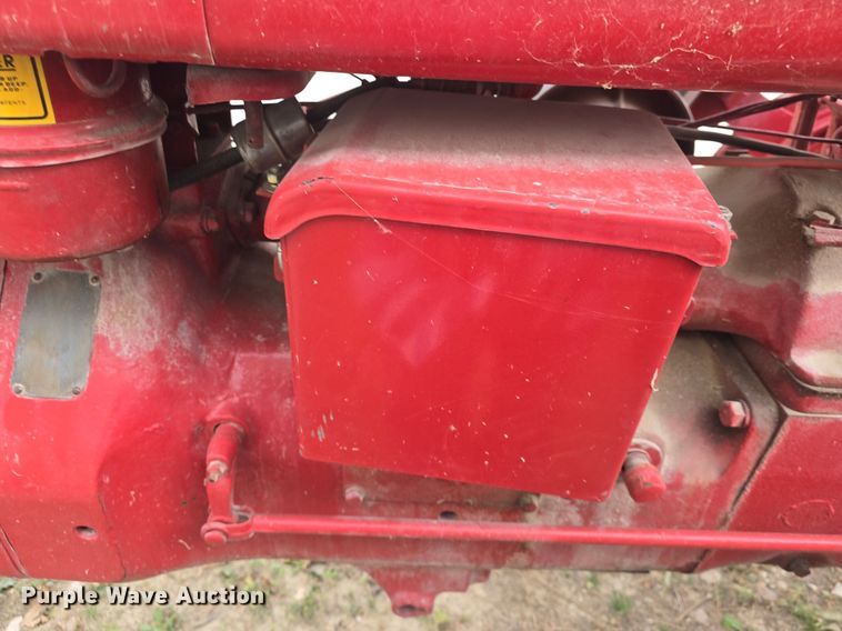 image for item EK2359 1941 Farmall H tractor