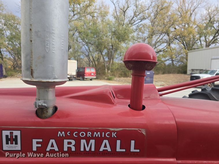 image for item EK2359 1941 Farmall H tractor