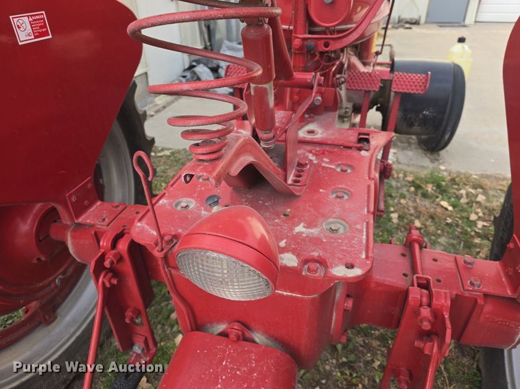 image for item EK2359 1941 Farmall H tractor