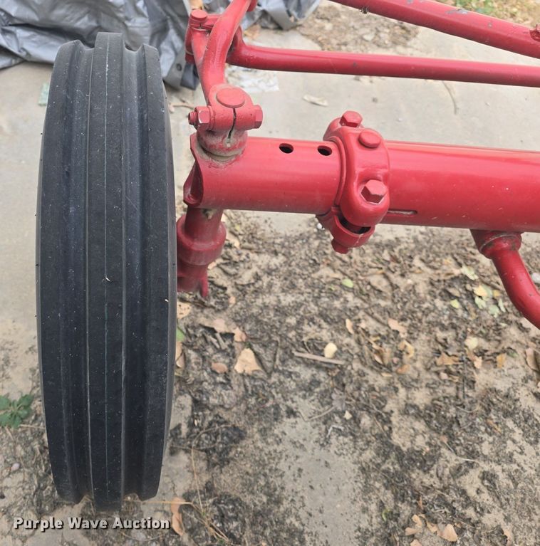 image for item EK2359 1941 Farmall H tractor