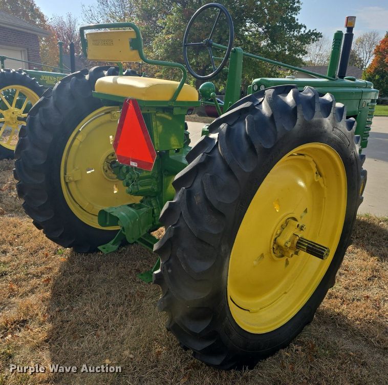 image for item EK2360 1949 John Deere  B tractor