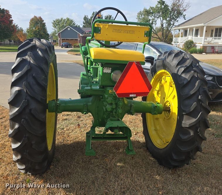 image for item EK2360 1949 John Deere  B tractor