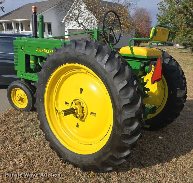 image for item EK2360 1949 John Deere  B tractor