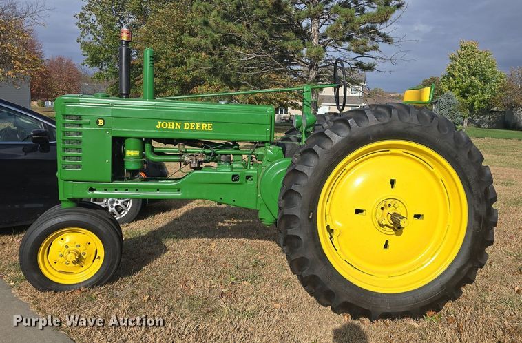 image for item EK2360 1949 John Deere  B tractor