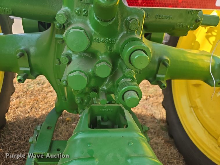 image for item EK2360 1949 John Deere  B tractor