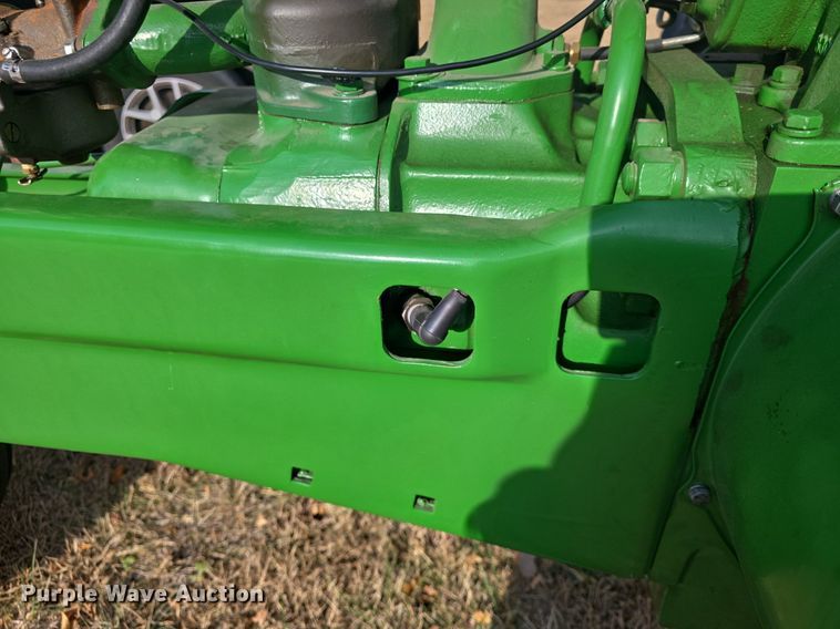 image for item EK2360 1949 John Deere  B tractor