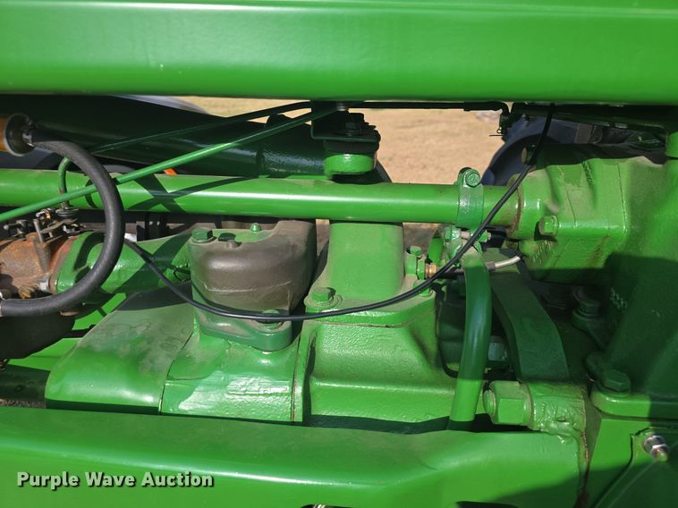 image for item EK2360 1949 John Deere  B tractor