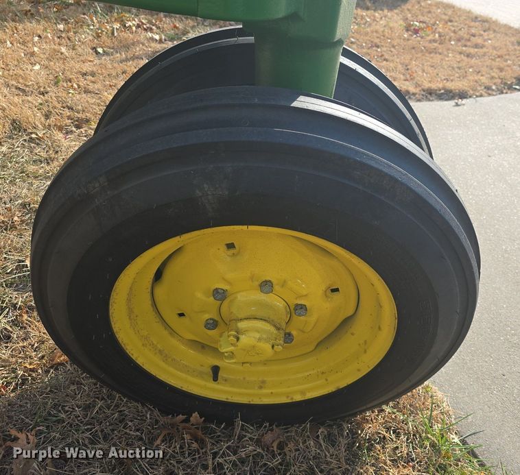 image for item EK2360 1949 John Deere  B tractor