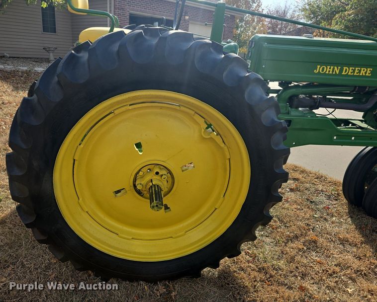 image for item EK2360 1949 John Deere  B tractor