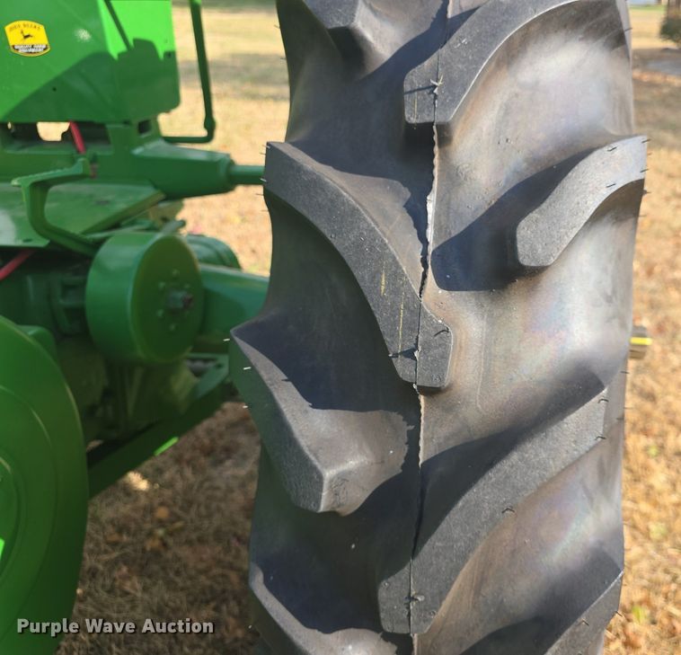 image for item EK2360 1949 John Deere  B tractor