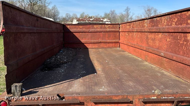 image for item EK2829 International Fleetstar 2050A flatbed truck