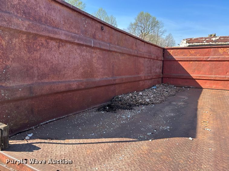 image for item EK2829 International Fleetstar 2050A flatbed truck