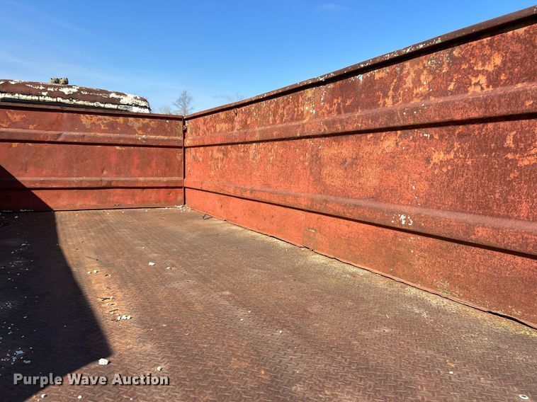 image for item EK2829 International Fleetstar 2050A flatbed truck