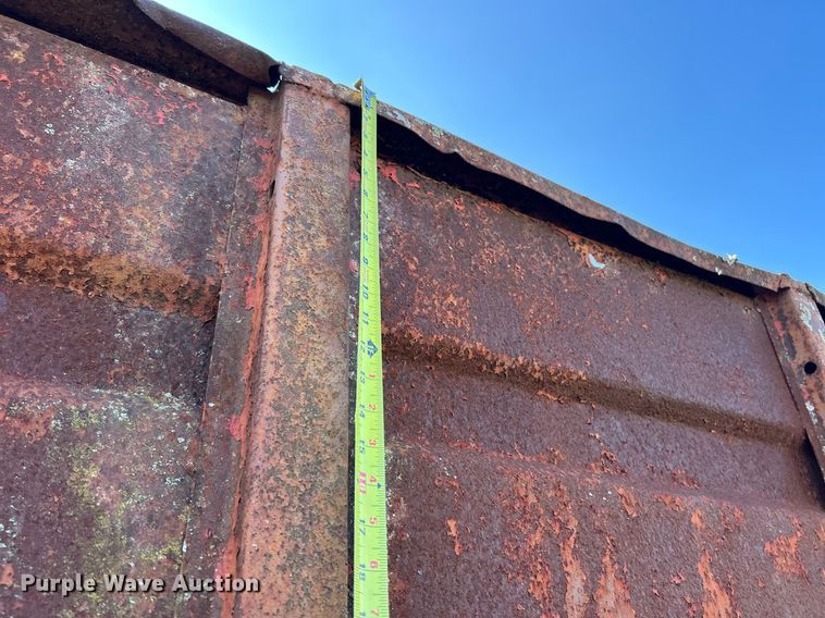 image for item EK2829 International Fleetstar 2050A flatbed truck