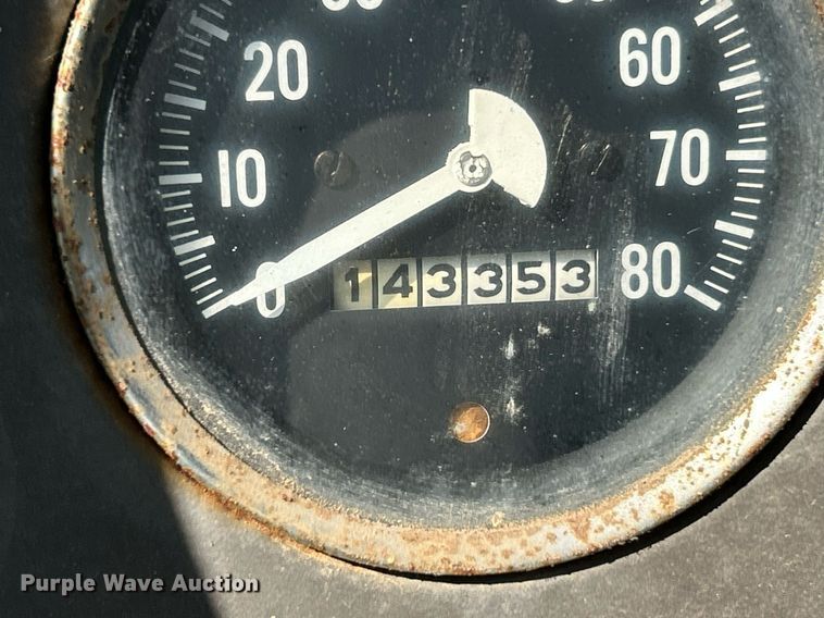 image for item EK2829 International Fleetstar 2050A flatbed truck