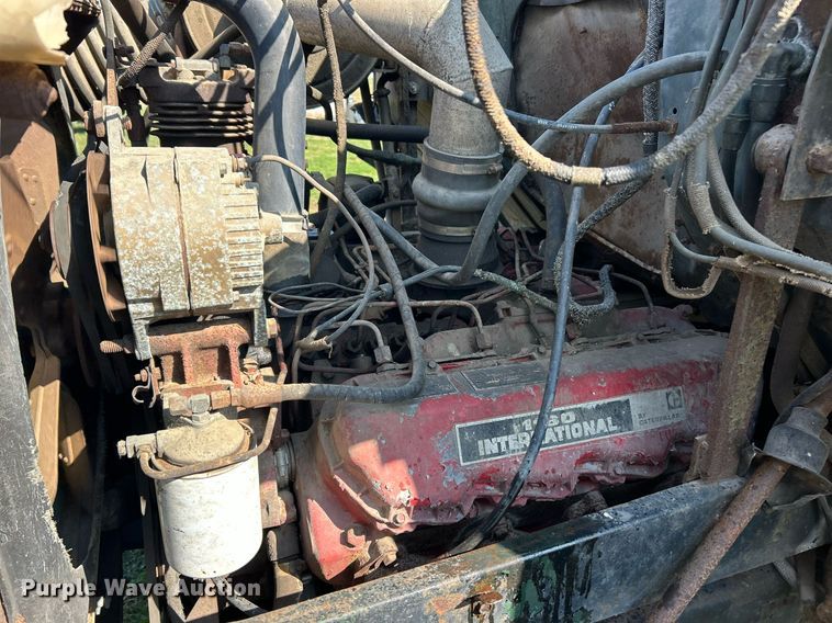 image for item EK2829 International Fleetstar 2050A flatbed truck