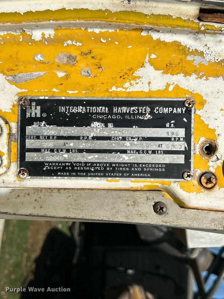 image for item EK2829 International Fleetstar 2050A flatbed truck