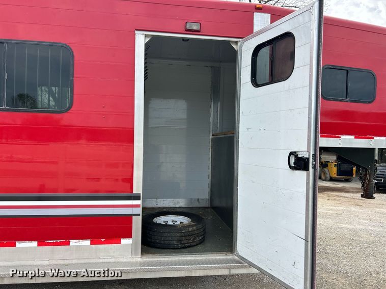 image for item EK2941 2006 Jamco South Trailers livestock trailer