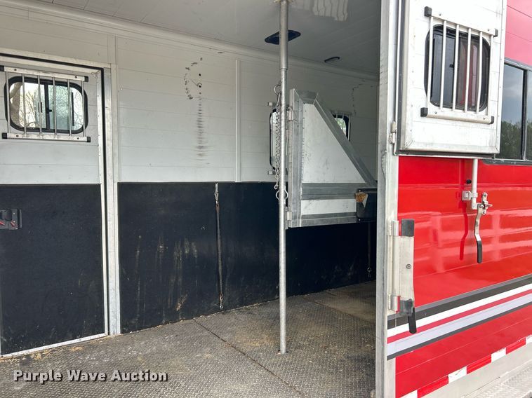 image for item EK2941 2006 Jamco South Trailers livestock trailer