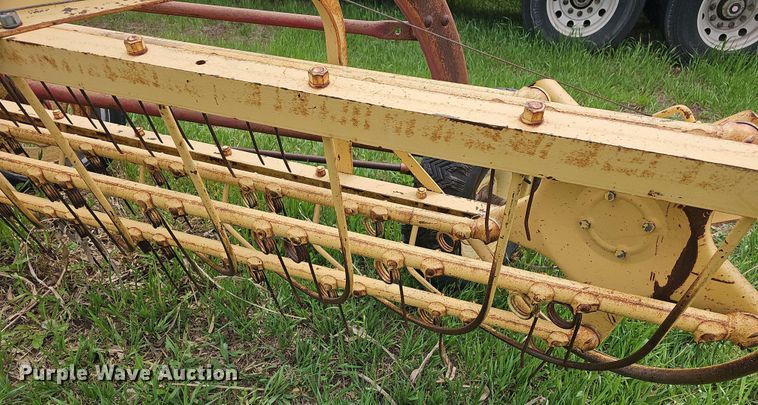 image for item EK5143 New Holland 56 hay rake