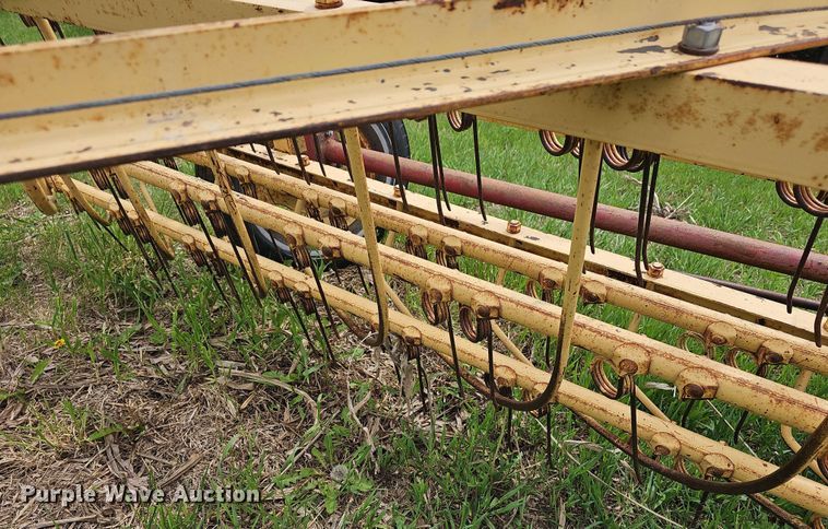 image for item EK5143 New Holland 56 hay rake