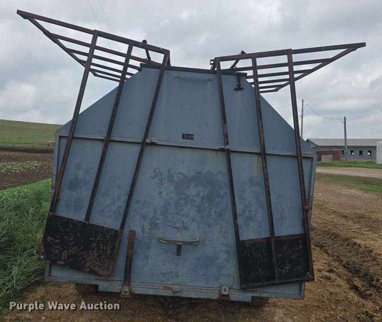 image for item EK5196 (2) L-H creep feeders