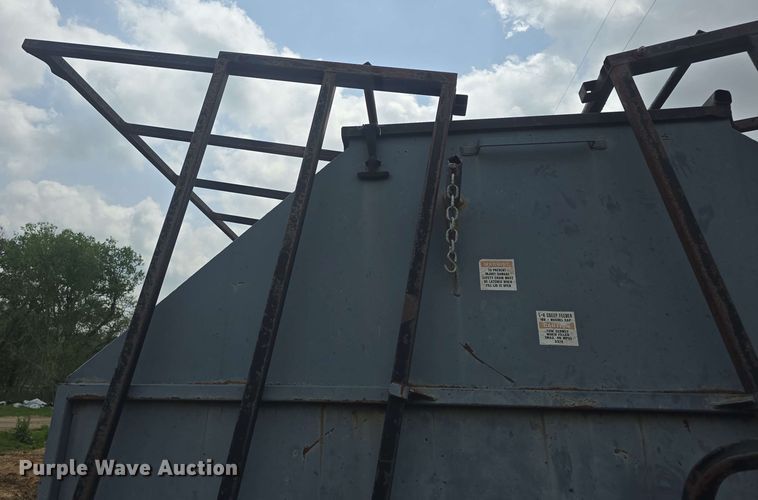 image for item EK5196 (2) L-H creep feeders