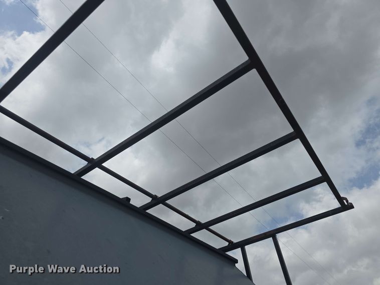 image for item EK5196 (2) L-H creep feeders