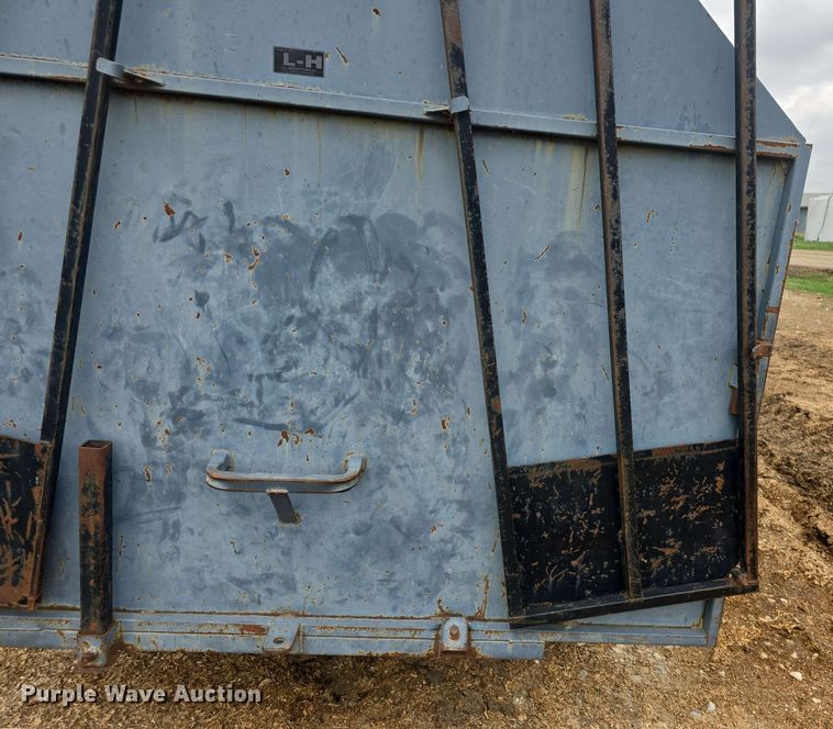 image for item EK5196 (2) L-H creep feeders