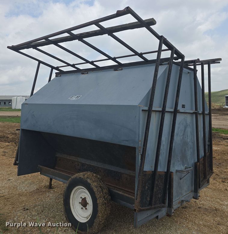 image for item EK5196 (2) L-H creep feeders